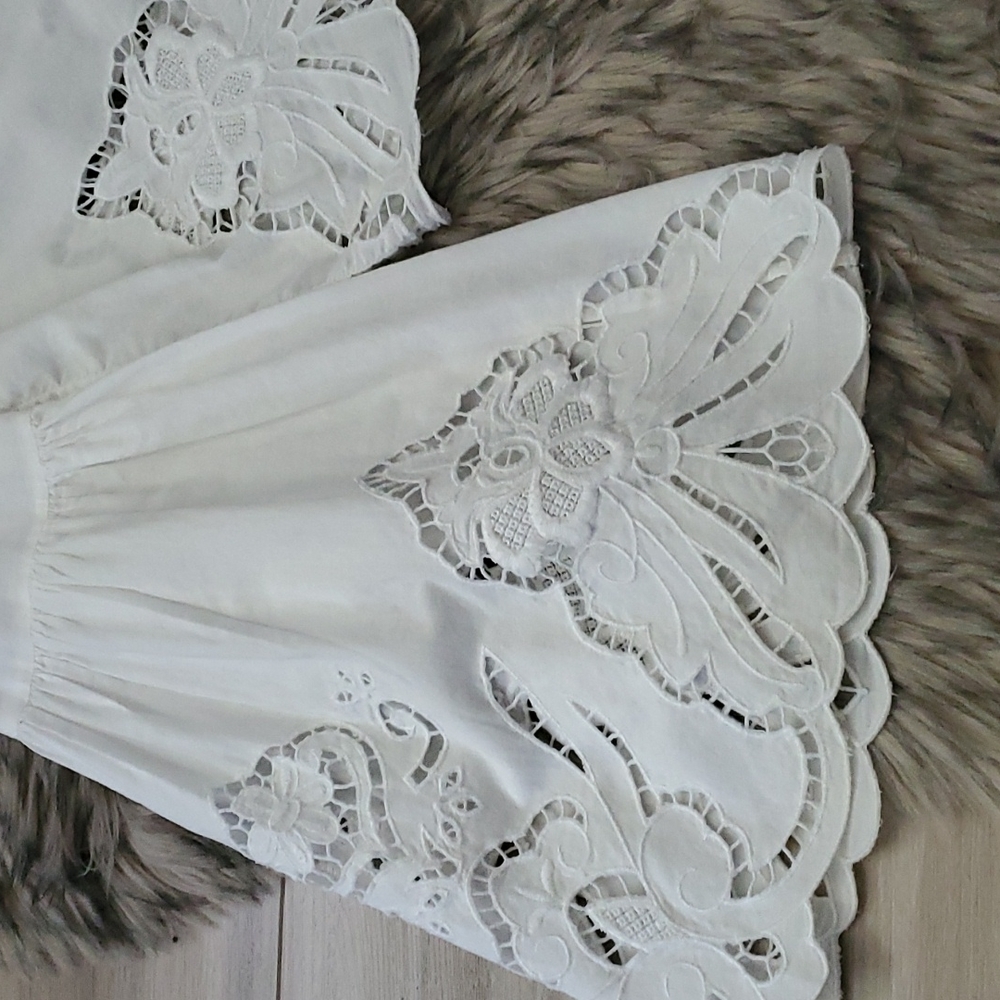 🌟 Ralph Lauren Eyelit bell sleeve poplin Top - Picture 5 of 5